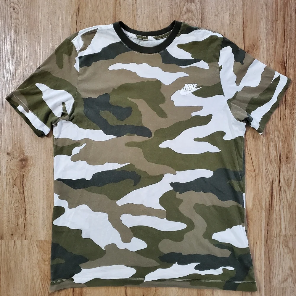 Nike tee SKU20 - Picture 1 of 3